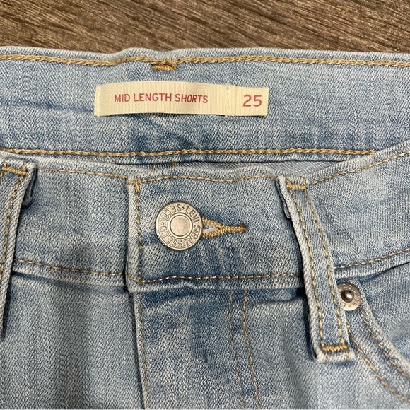 Levi's Classic Light Blue Cuffed Mid-length Jean Shorts - Picture 5 of 5